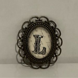Plunder Design Mariah Oval Initial Letter L Pendant